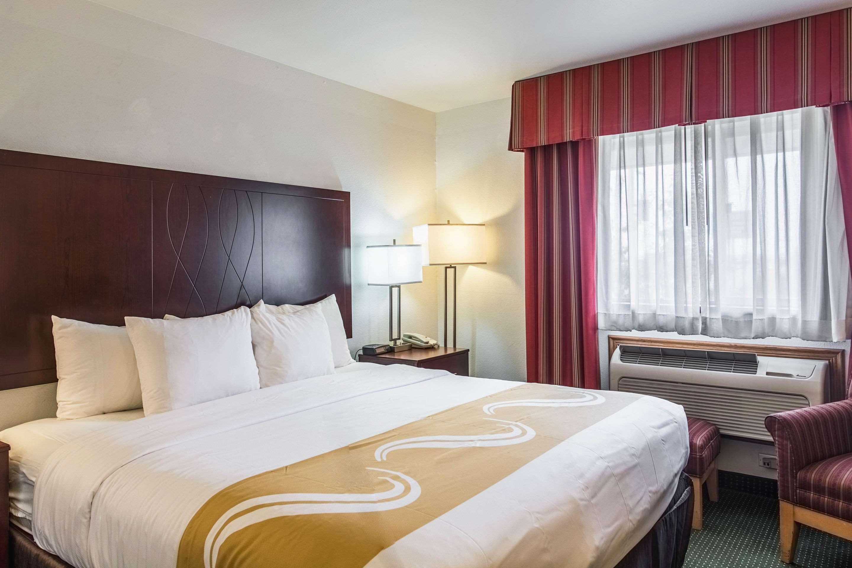 Quality Inn Belgrade Exterior foto